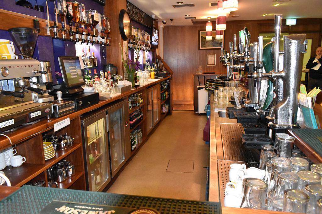 科瑞里亚科特酒店 蒂厄姆 外观 照片